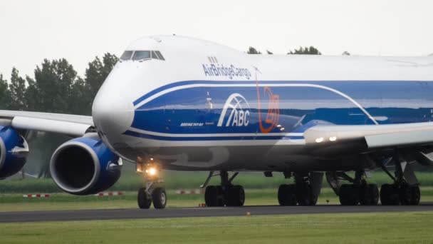 Airbridgecargo Boeing 747 kalkış — Stok video