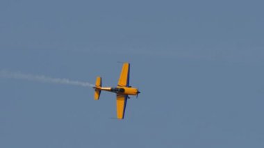 Spor uçak performans akrobasi uçuş