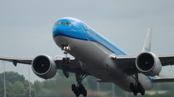 Départ du Boeing 777 de KLM — Video