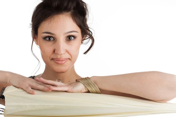 Retrato de una chica con un paraguas — Foto de Stock