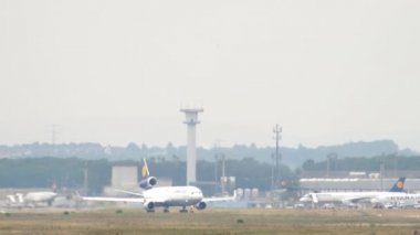 Lufthansa kargo Md-11 kalkış