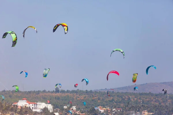 Kitesurfing ve Vietnamu — Stock fotografie