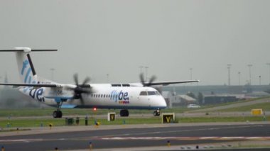 Bombardier Dash 8 Q400 Flybe Taksilemek