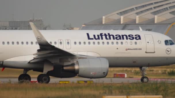 Airbus A320 zrychlit před odletem — Stock video