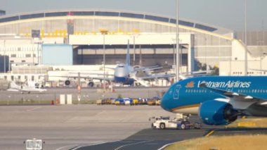 Boeing 787 servise çekme