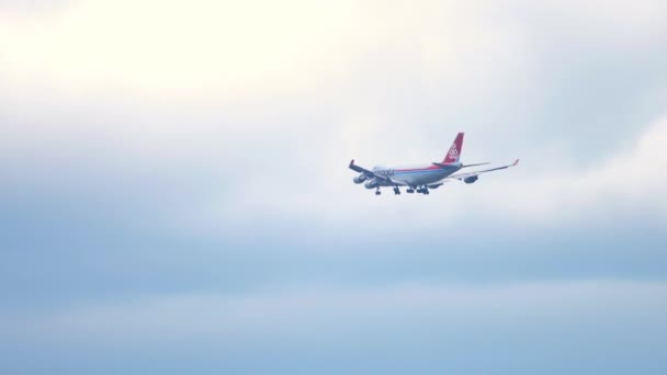 보잉 747 드림 라이너 최종 접근 — 비디오
