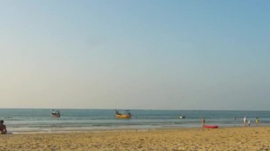 Phuket 'ten Nai Yang Plajı, zaman ayarlı.