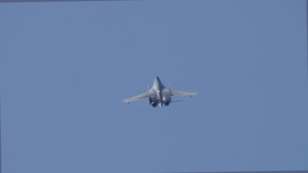 Russisches Kunstflugteam, Luftverteidigungsflugzeug — Stockvideo
