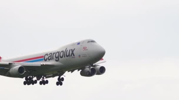 Cargolux波音747运输机着陆 — 图库视频影像