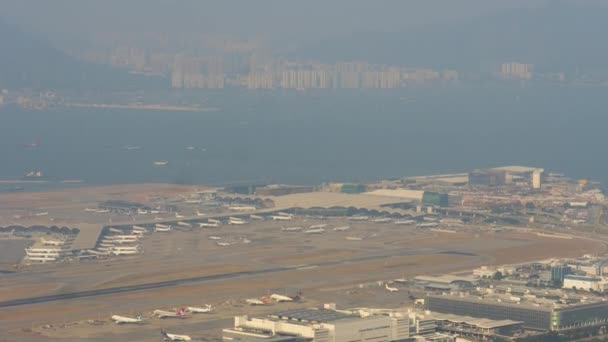 Aerial view at Chek Lap Kok airport, timelapse — Stock Video