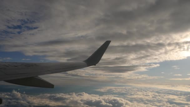 Vue aérienne depuis l'avion au départ — Video