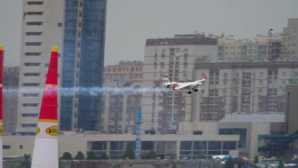 Avião de corrida no palco — Vídeo de Stock