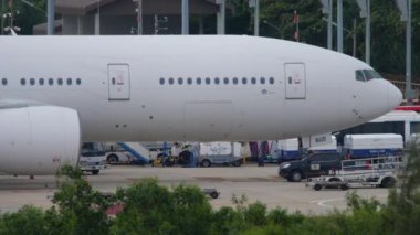 Kalkıştan önce Boeing 777