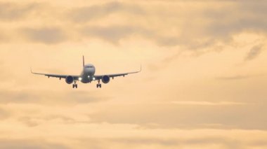 Gün doğumunda son yaklaşma