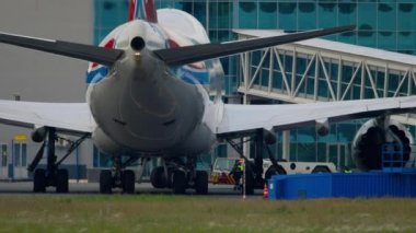 Hava şilebi geri çekiliyor.