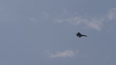 Jet askeri uçağı, hava savunma uçağı.