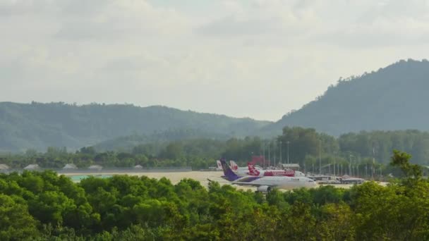 Phuket internationella flygplats, timelapse — Stockvideo