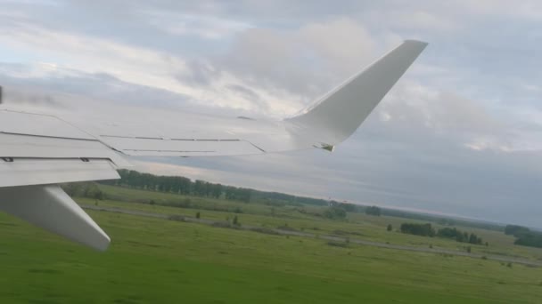 Utsikt från klättring flygplan — Stockvideo