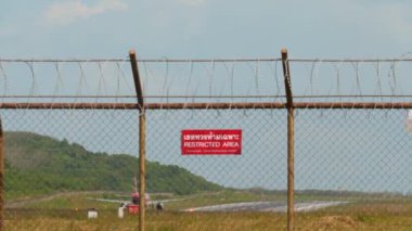 Phuket Uluslararası Havaalanında trafik