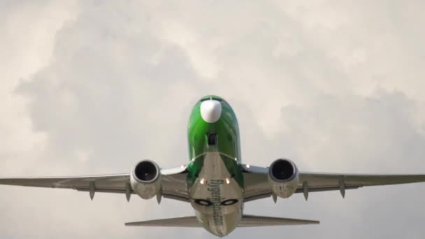 Germania Boeing 737 kalkış — Stok video