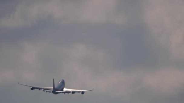 Viermotorige Großraumflugzeuge — Stockvideo