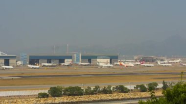 Chek Kap Kok havaalanı, zaman ayarlı.