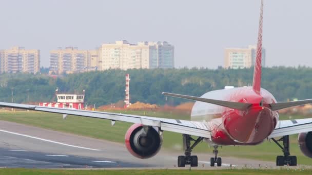 Rossiya Airlines Boeing 777 odlot — Wideo stockowe