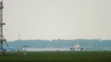 Easy Jet Airbus A319 kalkış