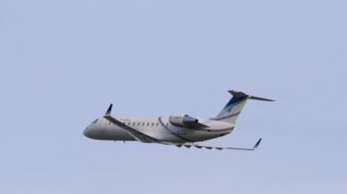 ALMATY, KAZAKHSTAN - 25 Haziran 2024: Mitsubishi Challenger 850, Comlux Kazakistan UP-C8505