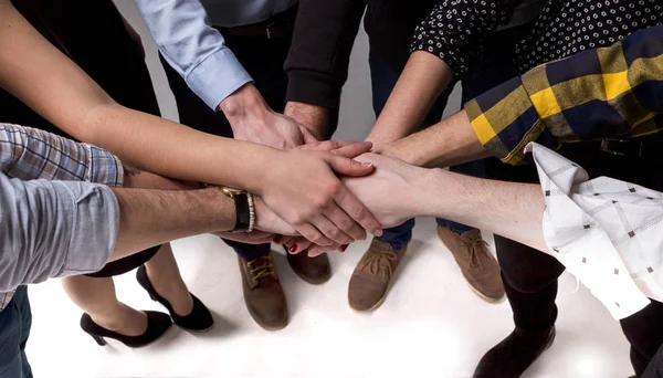 Muchas manos juntas. Concepto de Comando. Antecedentes Unificación — Foto de Stock