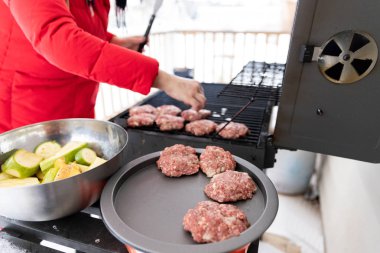 Barbekü piknik Oudoors. Kış konsepti et