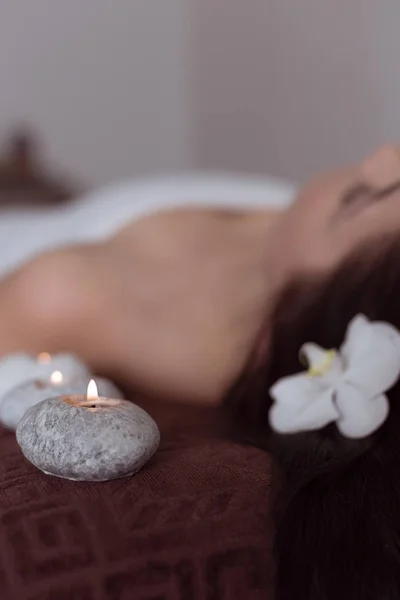 Žena Těší Lázních Relaxace Kosmetika Péče Pro Zdraví Krásu Exotické — Stock fotografie