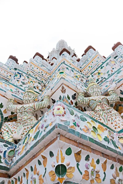 Ο ναός της πρωϊνά αυγής. Μπανγκόκ. Τουρισμού. Βουδισμού — Φωτογραφία Αρχείου