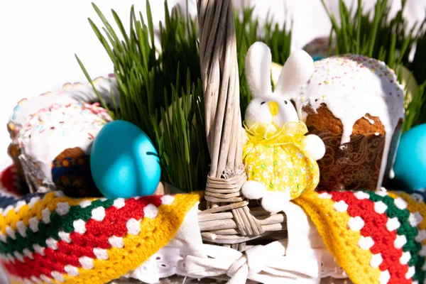 Basket with Easter Food. Spring Concept. Religion. — Stock Photo, Image