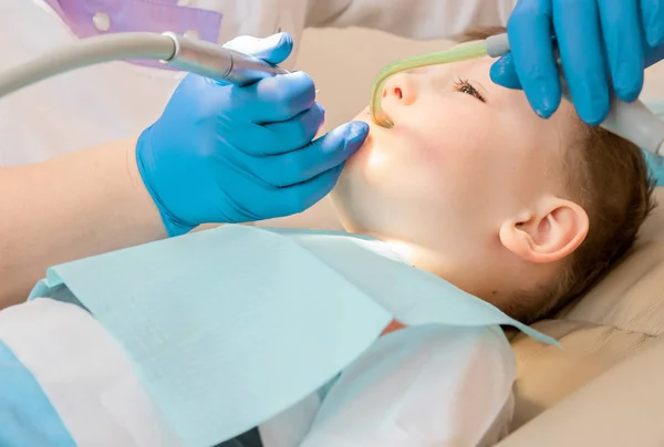 Boy Treat Teeth. Dental Concept. Childrens Doctor — Stock Photo, Image
