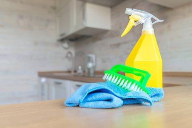 Temizlik Konsepti. Temizlik Için Araç Mutfak Arka Plan. Kopyalama Alanı