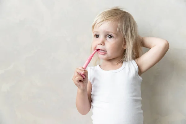 Little Girl Brushes Teeth With Toothbrush. Dentistry Health. In Isolation — Stock Photo, Image