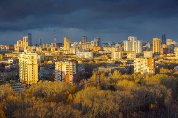 Visão Noturna Ecaterimburgo Rússia — Fotografia de Stock