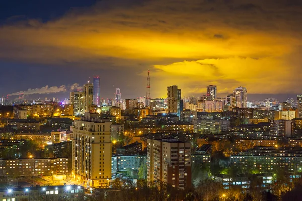 Cena Noturna Ecaterimburgo Rússia — Fotografia de Stock