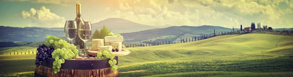 Red Wine Barrel Vineyard Green Tuscany Italy — Stock Photo, Image