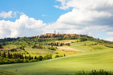 Pienza güzel manzarasına Tuscany tepedeki, İtalya. 