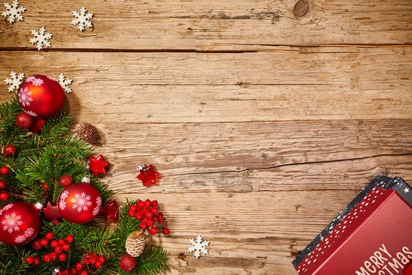 Weihnachtsgeschenke Dekoration Auf Antiken Rustikalen Holzgrund Von Oben Blick Nach — Stockfoto