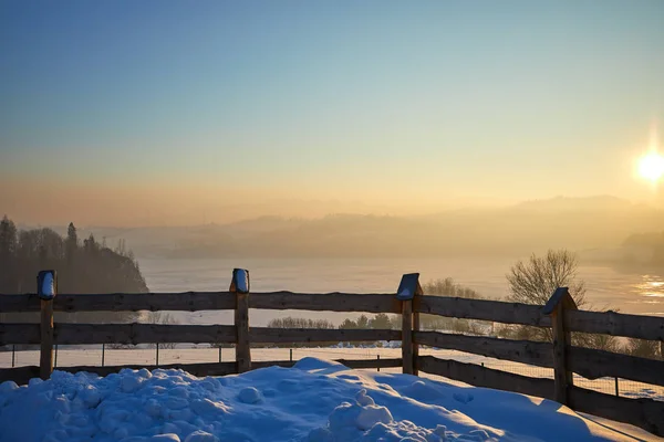 Fantastische Avond Landschap Een Kleurrijke Zonlicht Dramatische Winterse Scène — Stockfoto