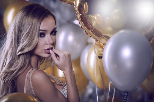 Woman Feliz Año Nuevo Globos — Foto de Stock