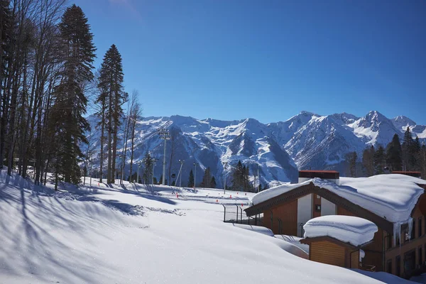 Montañas Estación Esquí Cáucaso Naturaleza Fondo Deportivo —  Fotos de Stock