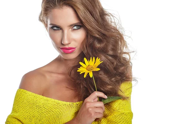 Portret Van Jonge Mooie Vrouw Met Stijlvolle Make Zonnebloem — Stockfoto