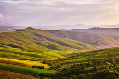 Tuscany tepeler. İtalya. Mayıs.