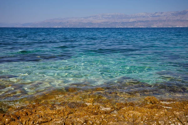 Tyrkysově Modrou Vodou Pobřeží Jaderského Moře Chorvatsku — Stock fotografie
