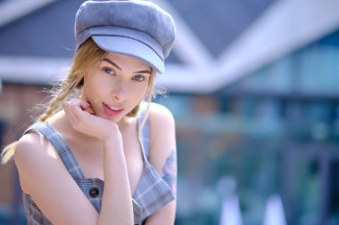 güzel bir sarışın kadının hiçbir makyaj portre