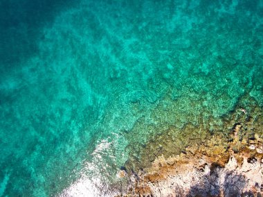 Hırvatistan sahil şeridi havadan görünümü 